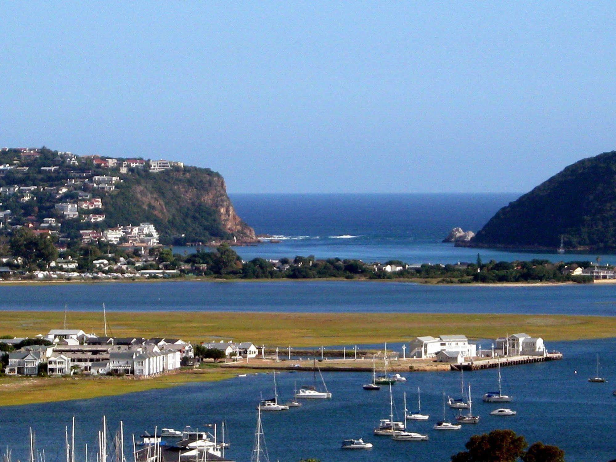 Villa Interlude In Knysna Esterno foto